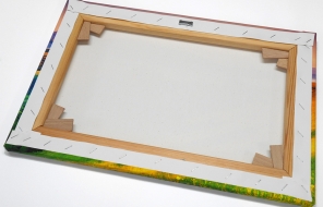 zadní strana obrazu na matném plátně